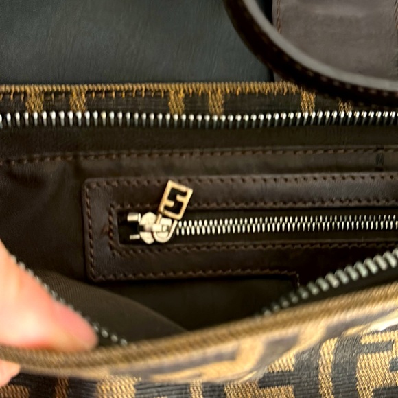 Fendi zucca baguette crossbody - Picture 6 of 14